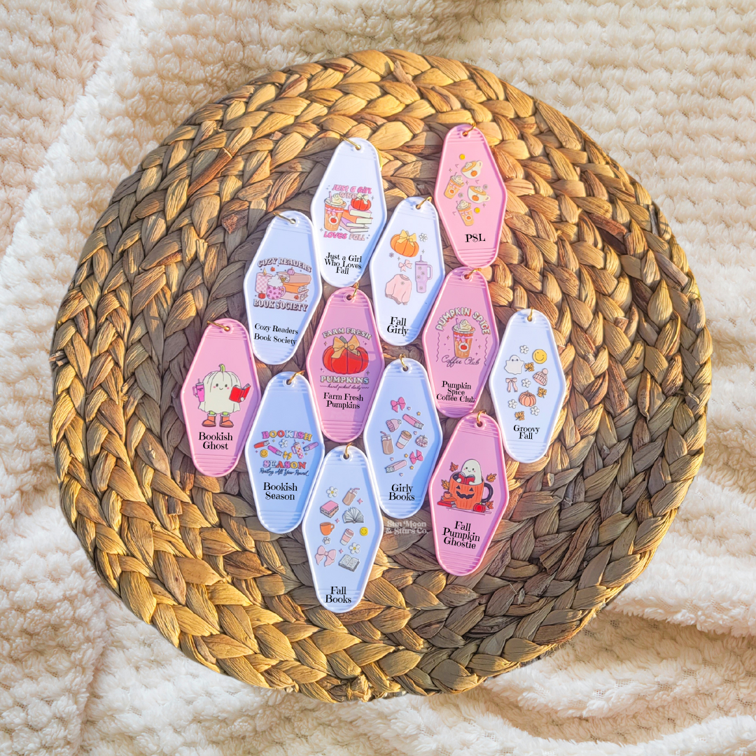 Cute Fall Motel Keychains|Retro Motel Keychains|Pink Accessories|FunGifts|StockingStuffersforTeenGirls/Boys|Women/Men|GiftsforHerGiftsforHim