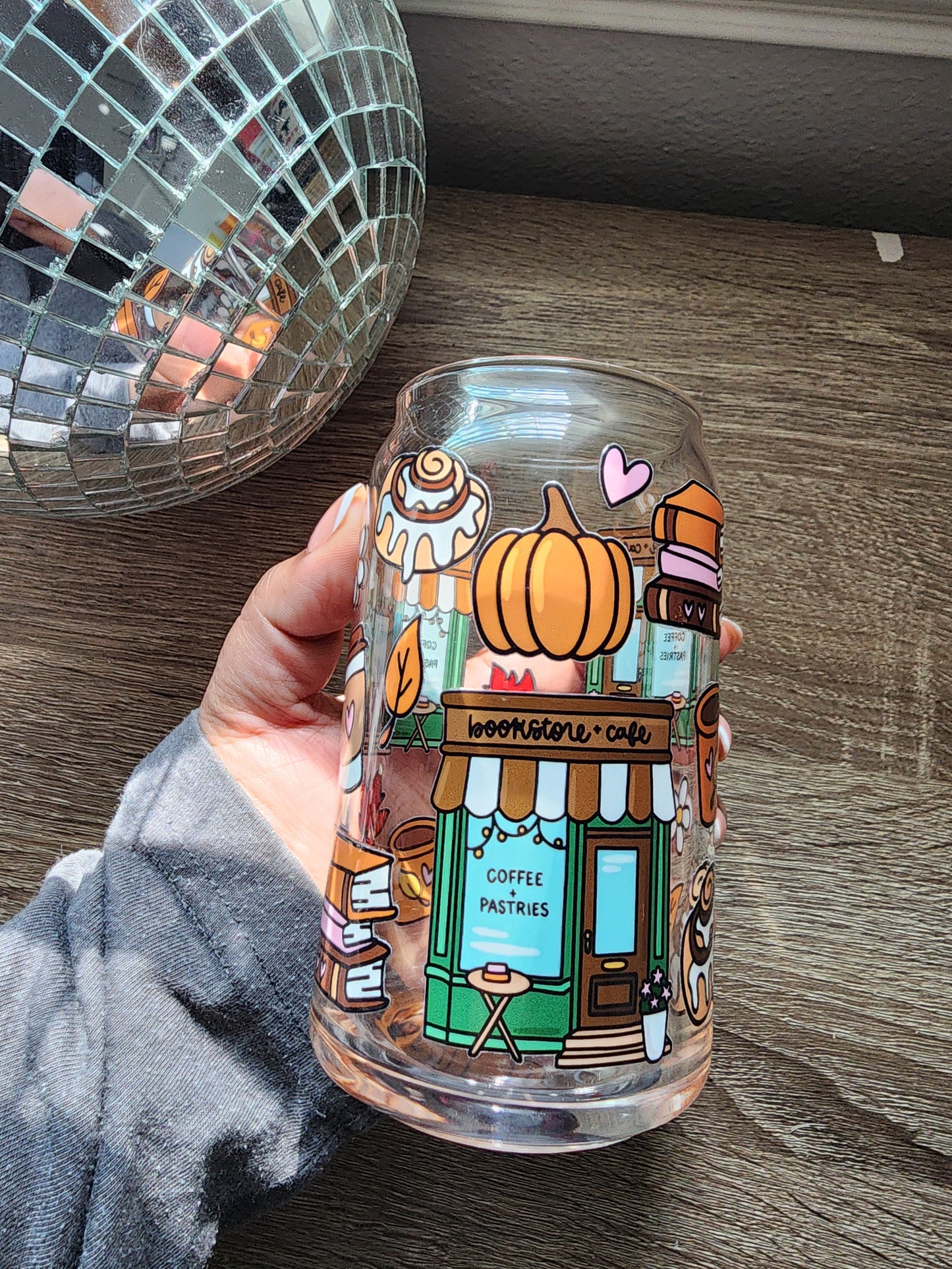 Autumn Bookstore 16oz glass can| Autumn| Fall Bookish| Pumpkins Books| Cute Glass Can|Glass Tumbler w/Straw & Lid|