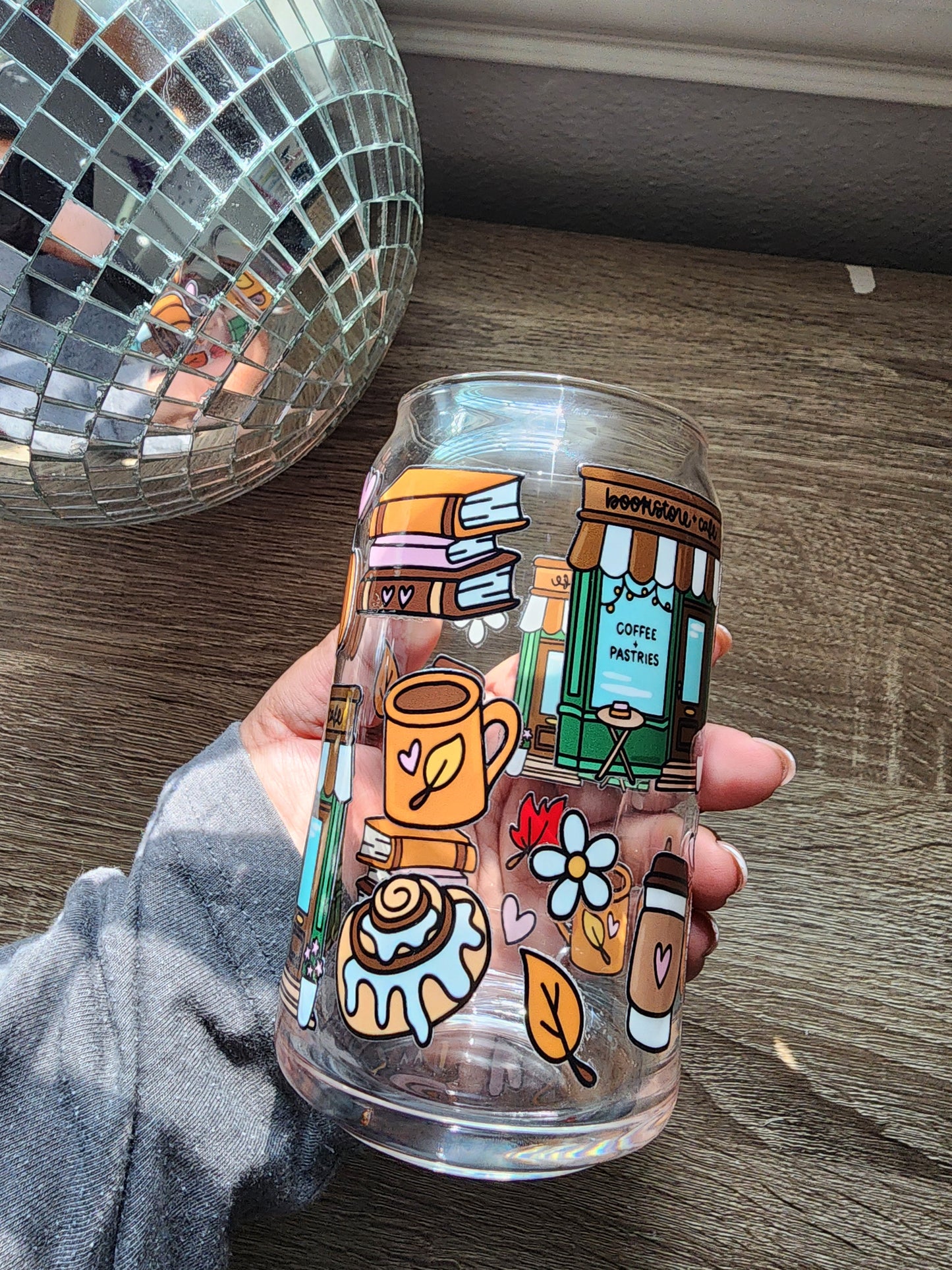 Autumn Bookstore 16oz glass can| Autumn| Fall Bookish| Pumpkins Books| Cute Glass Can|Glass Tumbler w/Straw & Lid|