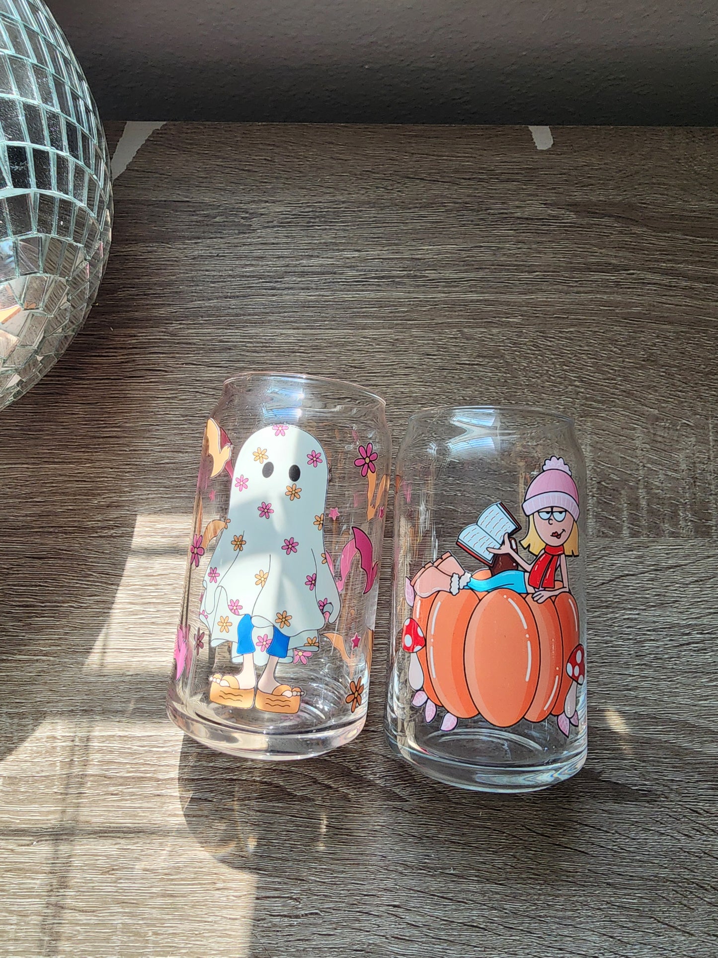 Lizzie M. Fall 16oz glass can| Autumn| Fall Bookish| Cute Glass Can|Glass Tumbler w/Straw & Lid|