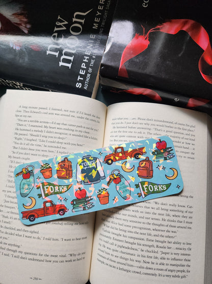 Twilight| New Moon| Forks| Cullens|Vampires|Sparkly bookmark| Holographic bookmark| book accessories