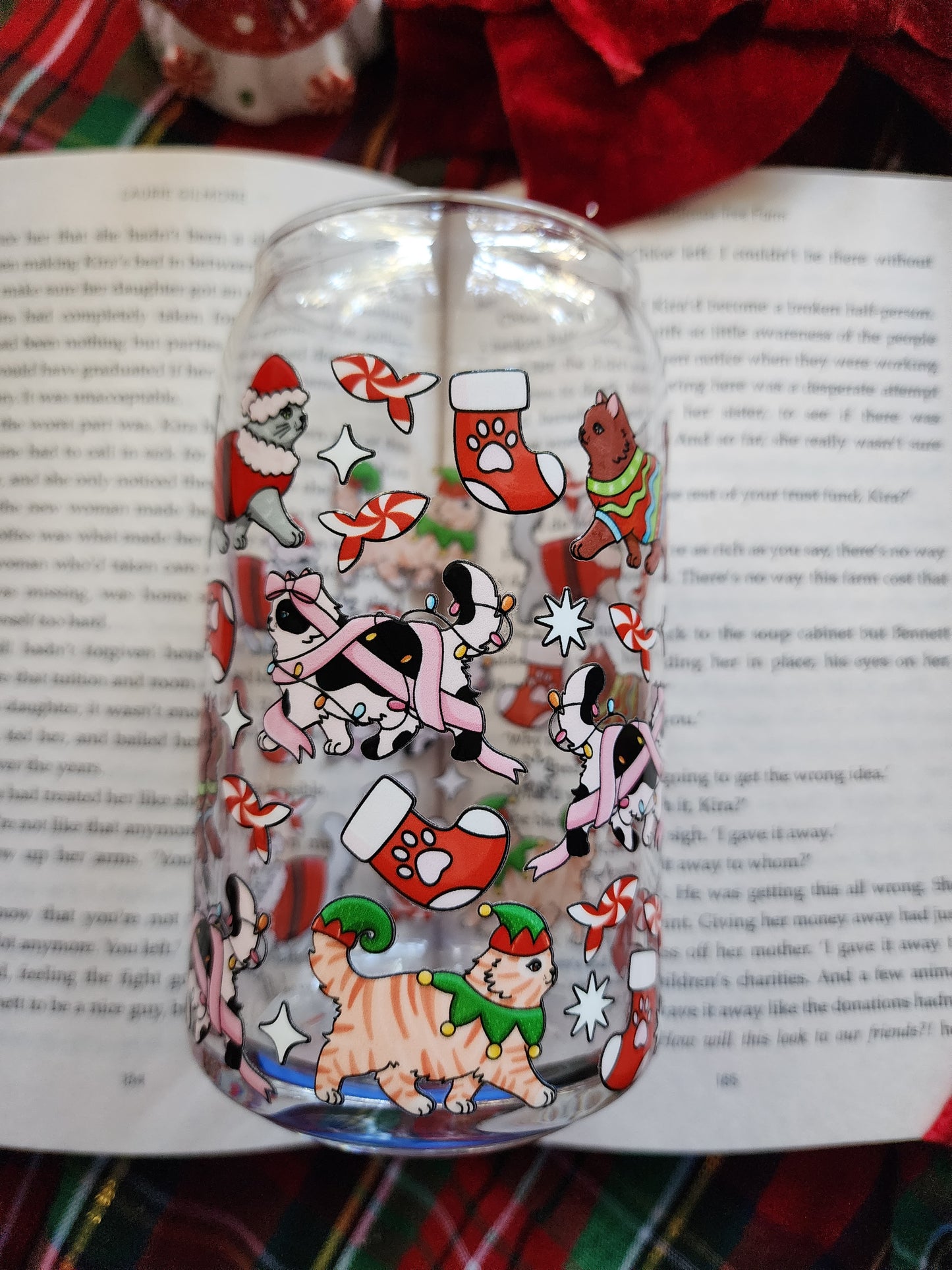 Christmas Cats 16oz glass can| Winter| Christmas| Cute Glass Can|Glass Tumbler w/Straw & Lid|