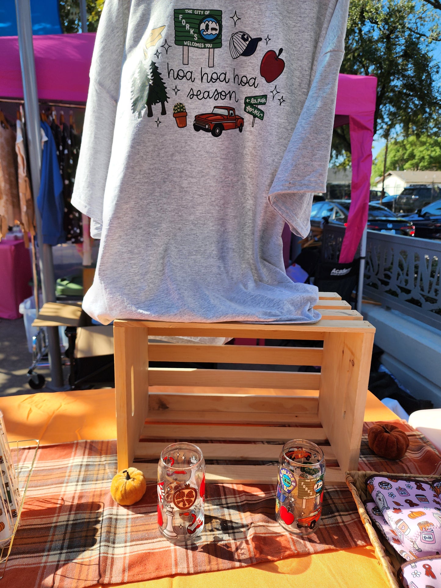 Hoa Hoa Hoa SeasonTee| Bookish T-shirt| Cute Book Lover| Bookish Gift|Book Lover