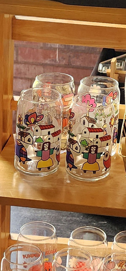 El Salvador Village 16 oz Glass Can