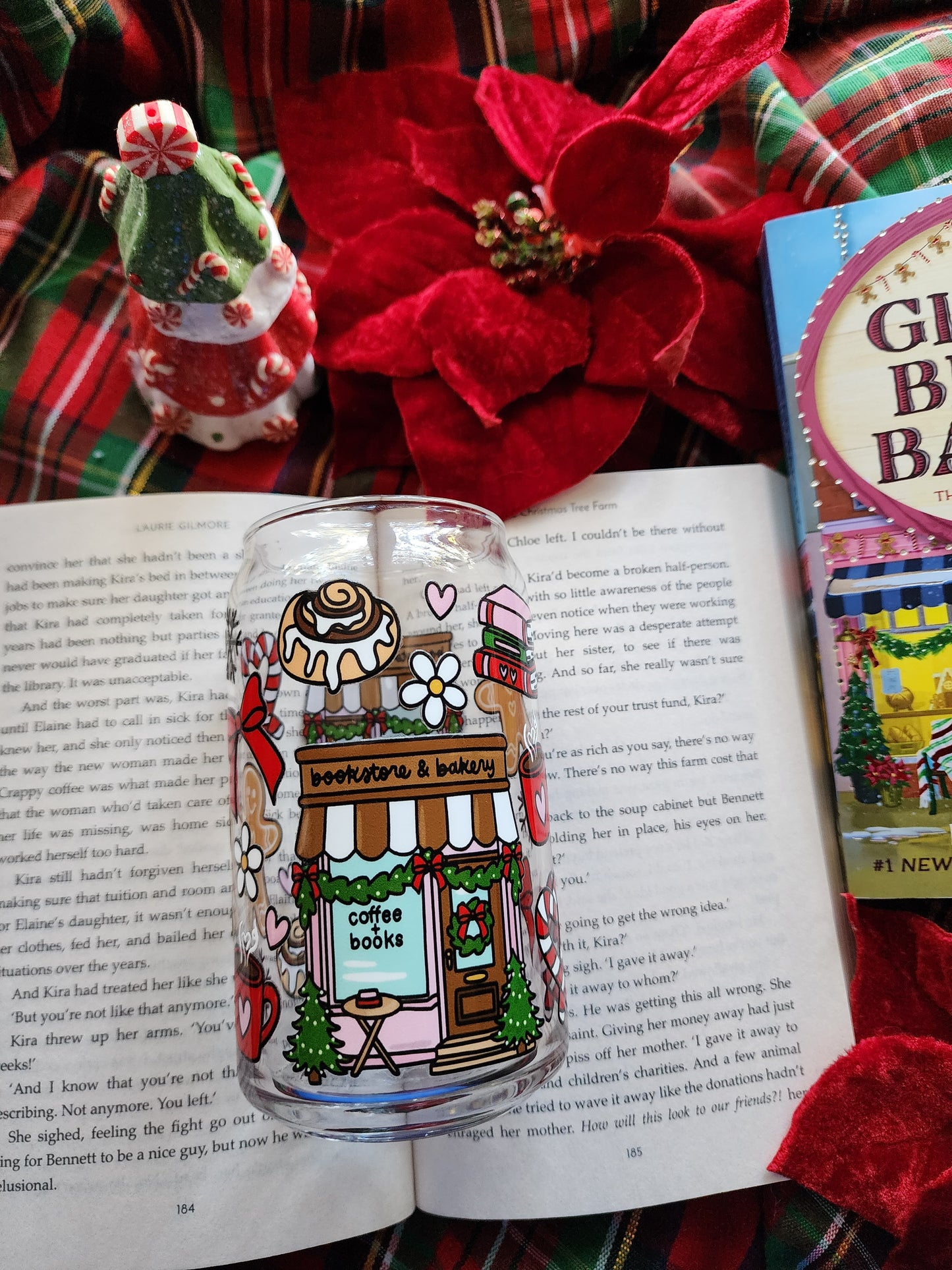 Gingy Bookstore 16oz glass can| Winter| Christmas| Cute Glass Can|Glass Tumbler w/Straw & Lid|